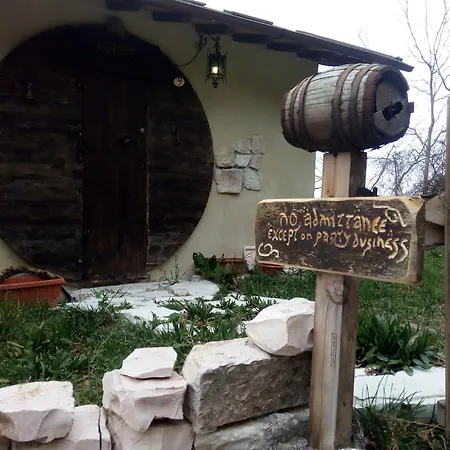 Casa Hobbit Дом отдыха Гуальдо-Тадино